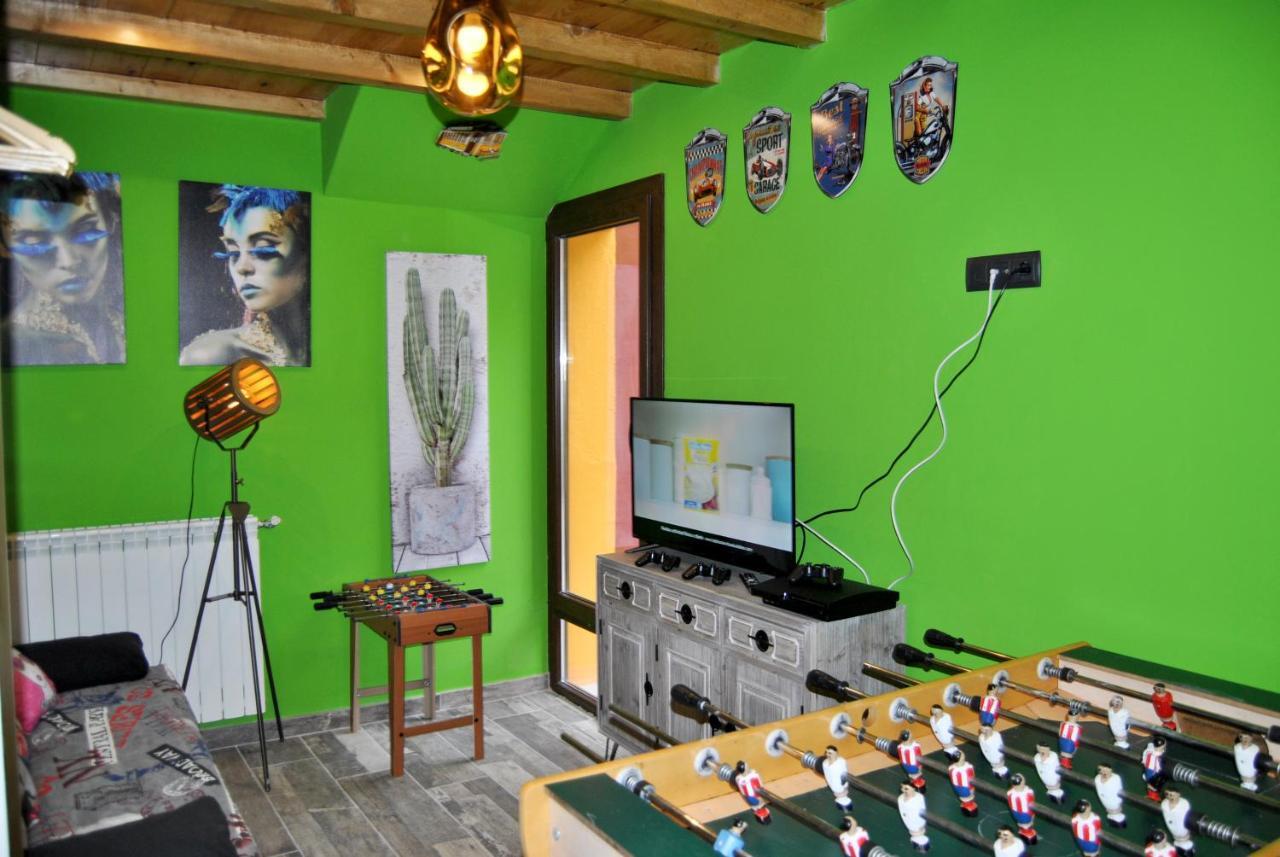 Complejo Casas Rurales Mansiones Y Villas Deluxe Collado Mediano Eksteriør bilde