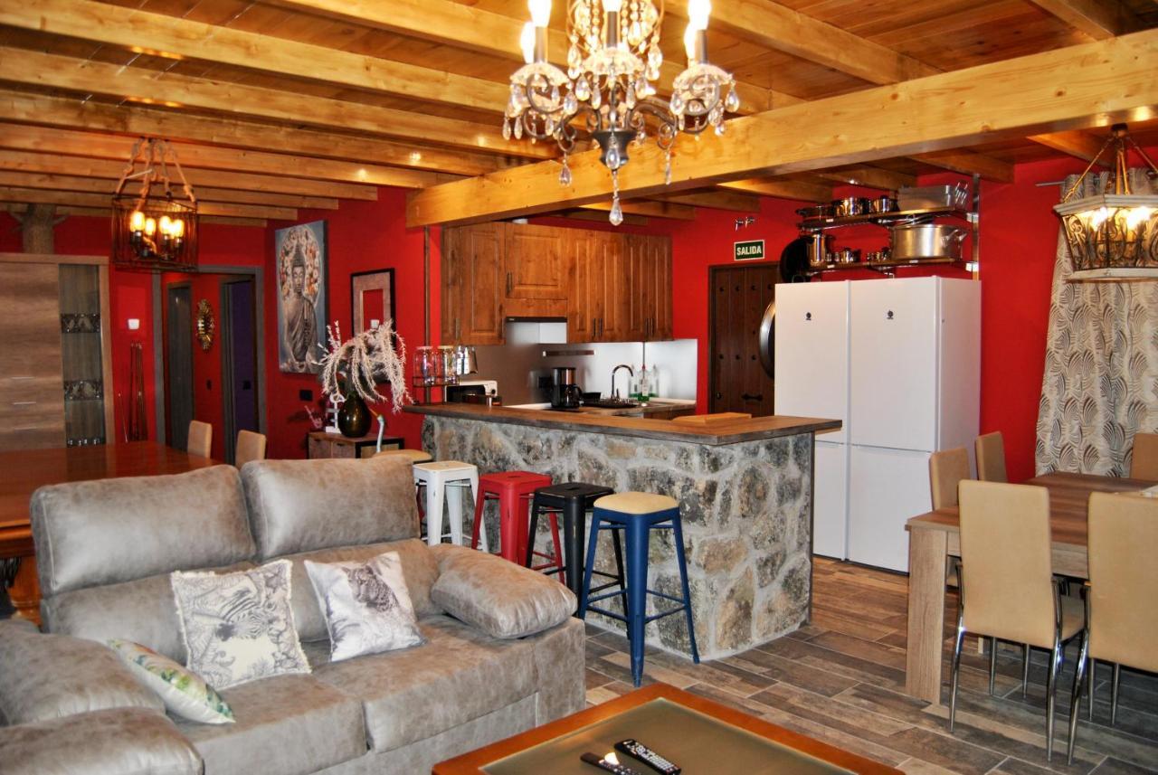 Complejo Casas Rurales Mansiones Y Villas Deluxe Collado Mediano Eksteriør bilde