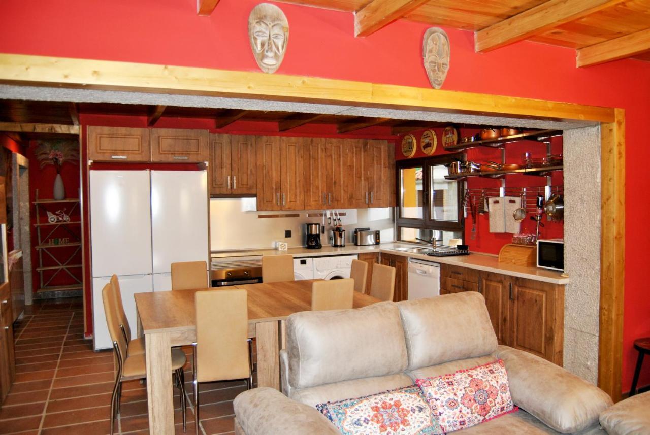 Complejo Casas Rurales Mansiones Y Villas Deluxe Collado Mediano Eksteriør bilde