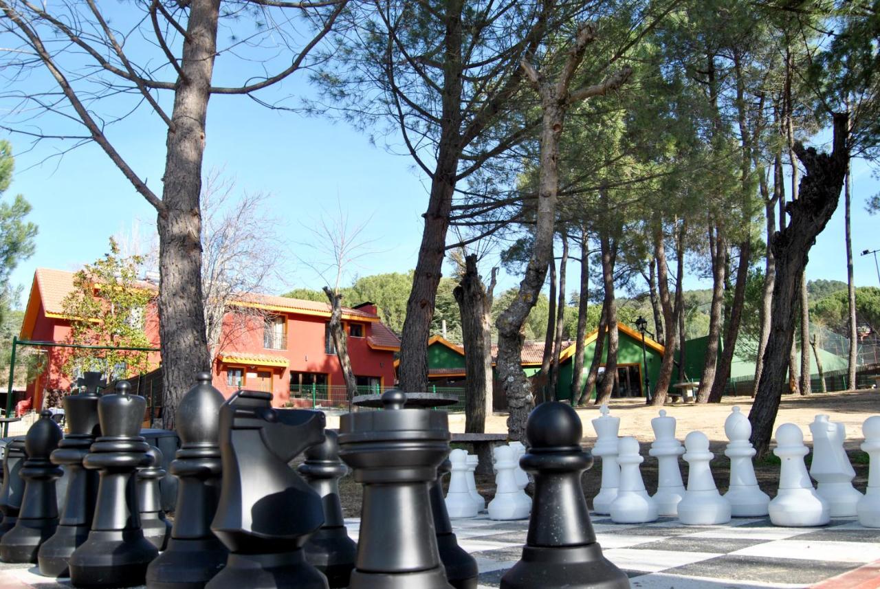 Complejo Casas Rurales Mansiones Y Villas Deluxe Collado Mediano Eksteriør bilde
